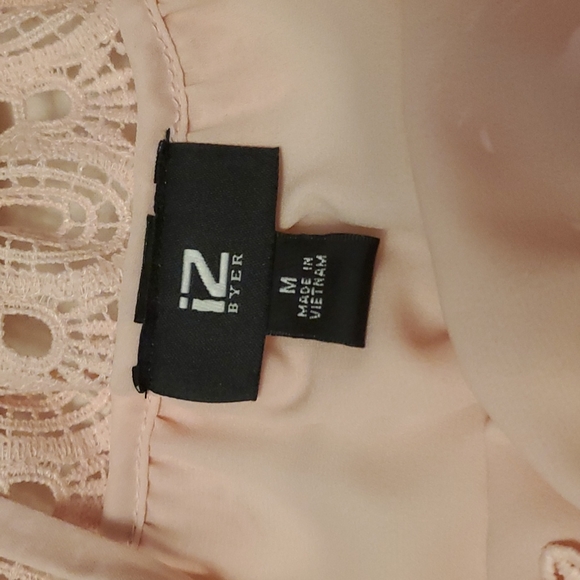 Top - Picture 2 of 4